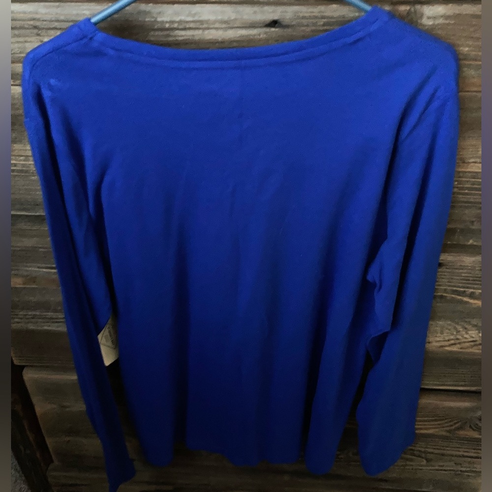 St. John’s Bay XL v-neck long sleeved top - NWT - Picture 2 of 5